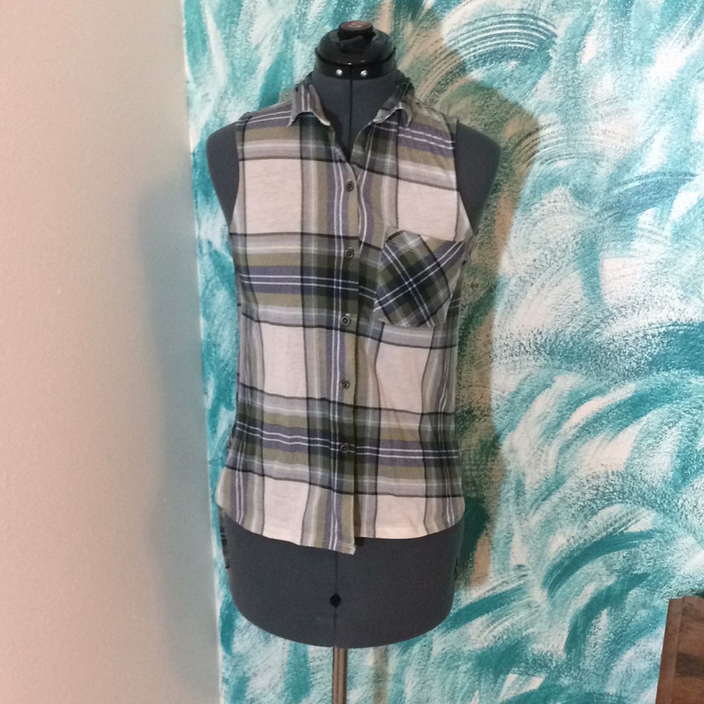 🌱Green Plaid Tank Top🌱